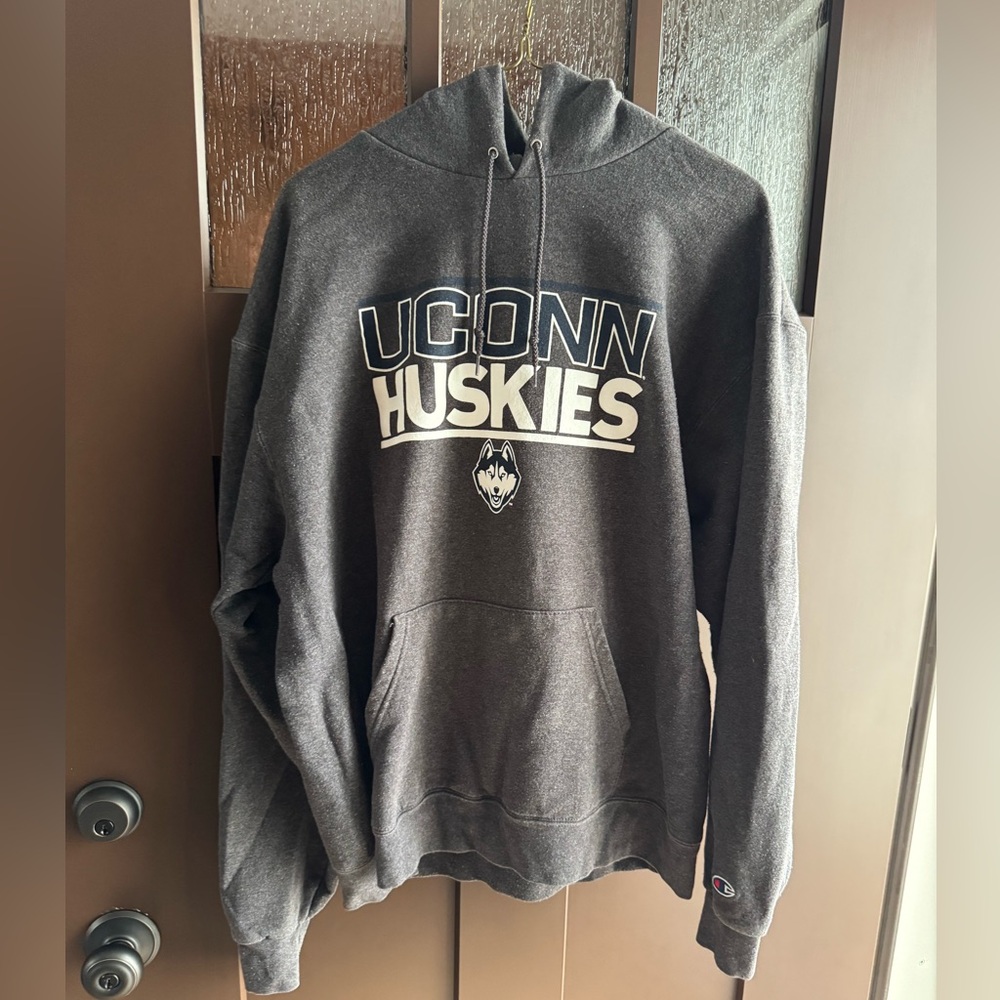 Mens UConn Huskies Grey Hoodie (M)